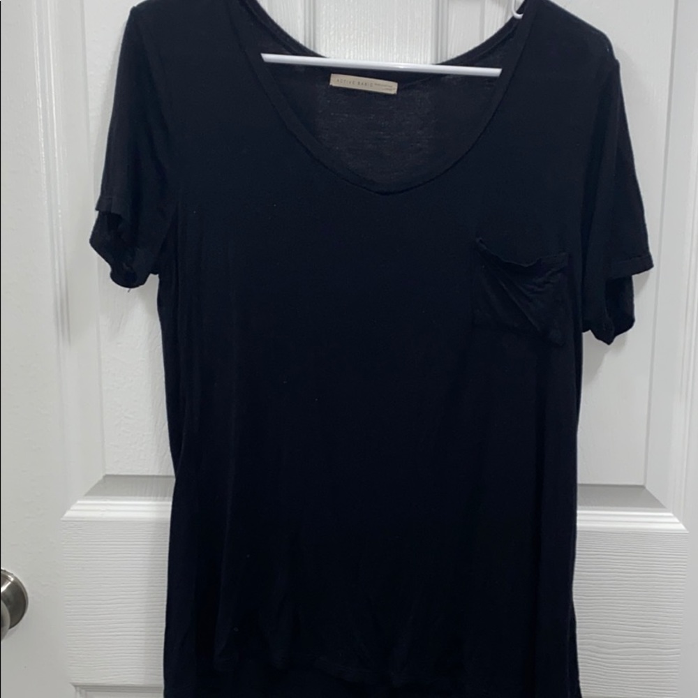 basic black tee